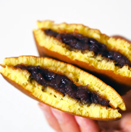 【逗子】1時間で完売する日も! 作りたてのおいしさが魅力「菓子こよみ」のどら焼き